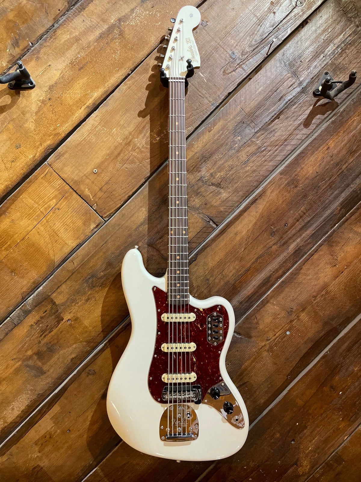 Fender Custom Shop Bass VI, Closet Classic Aged Olympic White