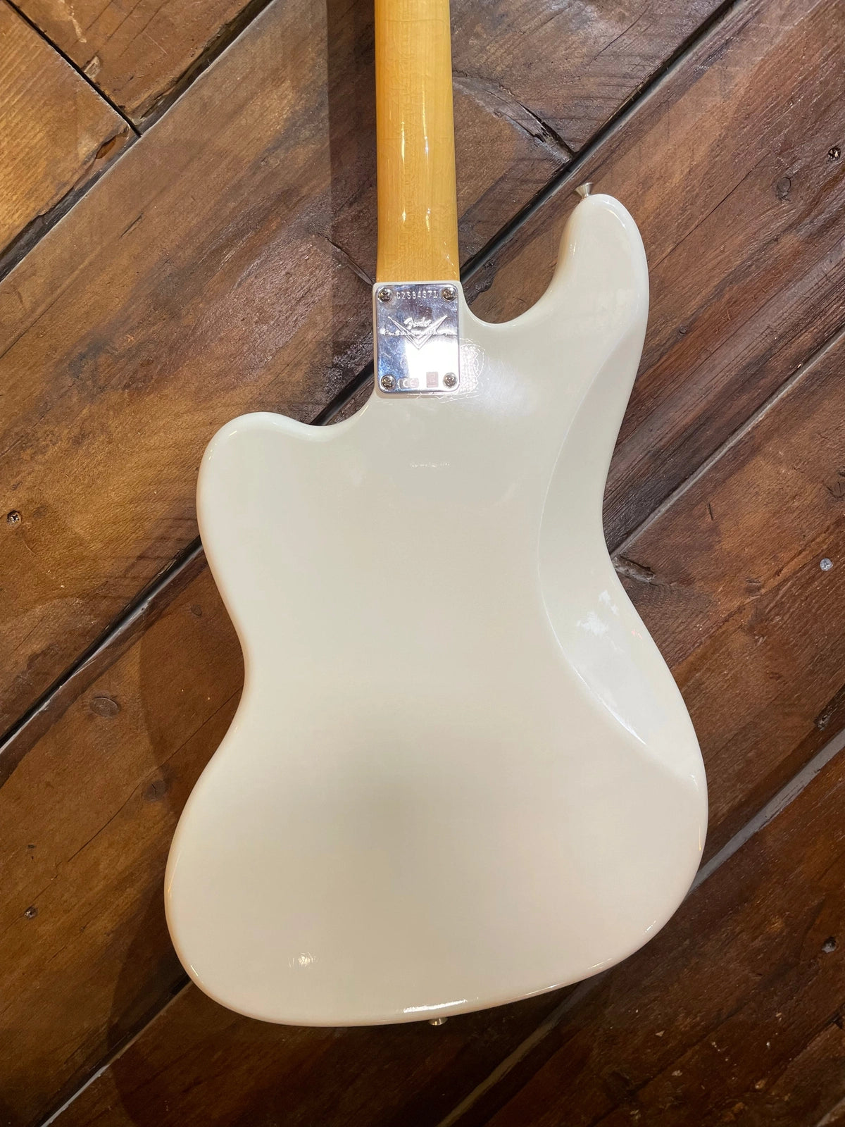 Fender Custom Shop Bass VI, Closet Classic Aged Olympic White