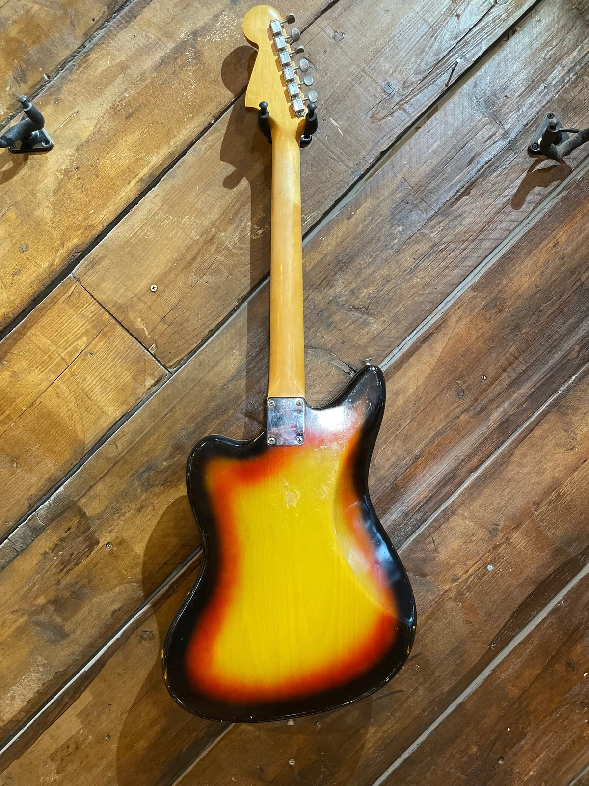 S/H 1964 Fender Jaguar, Three Tone Sunburst
