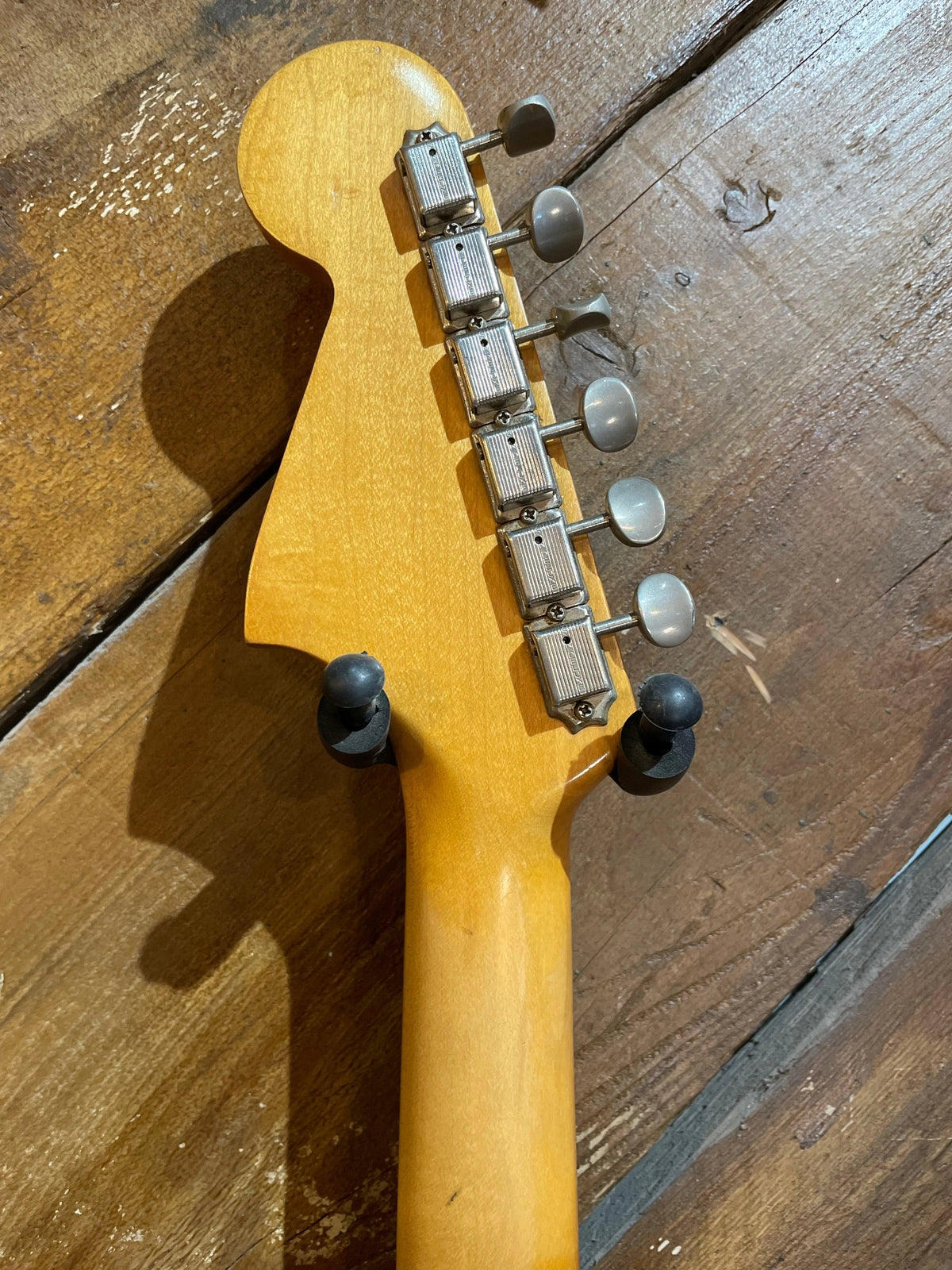 S/H 1964 Fender Jaguar, Three Tone Sunburst