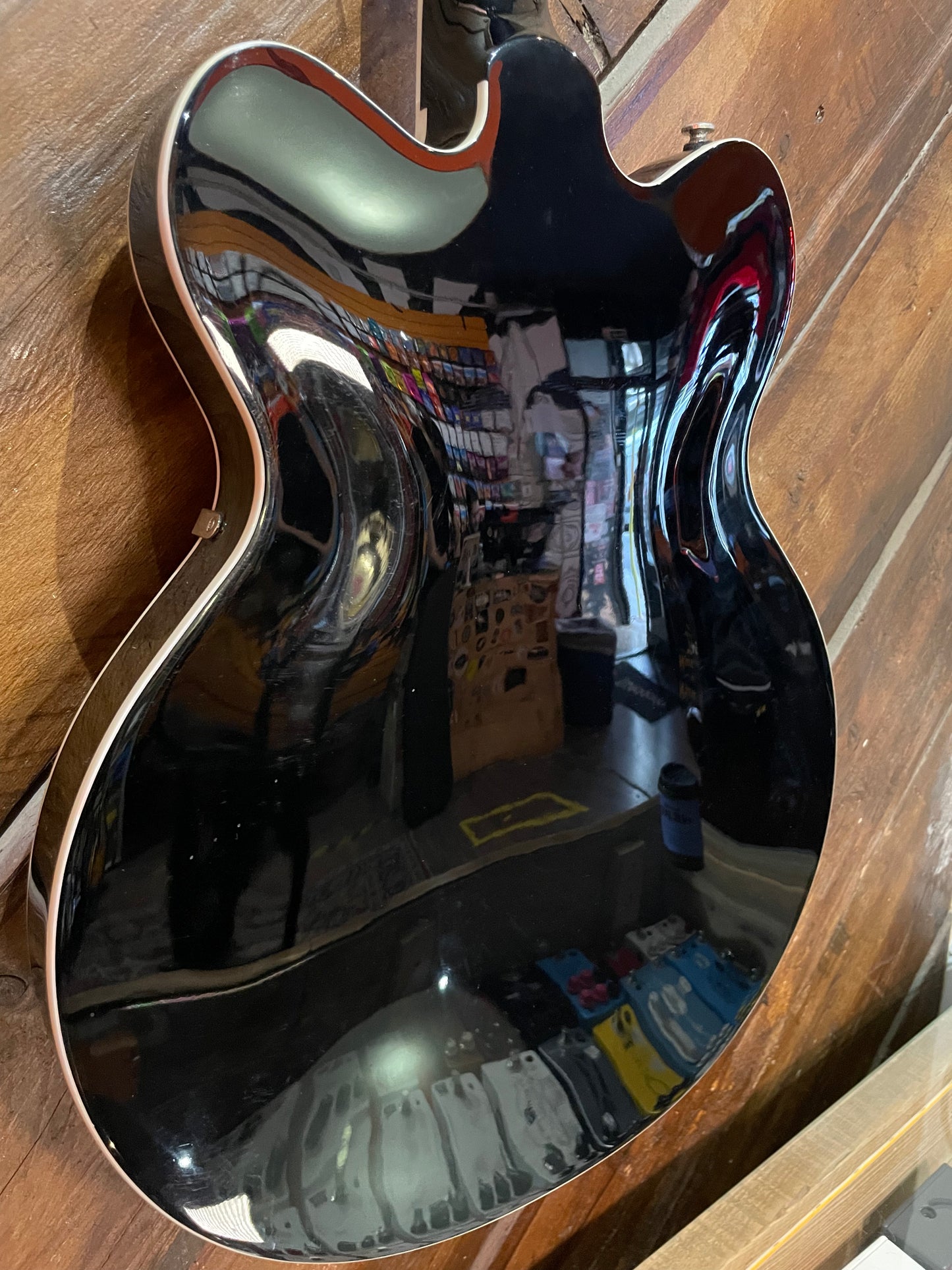 S/H Gretsch G2622 Streamliner Semi-Hollow Electric Guitar, Black