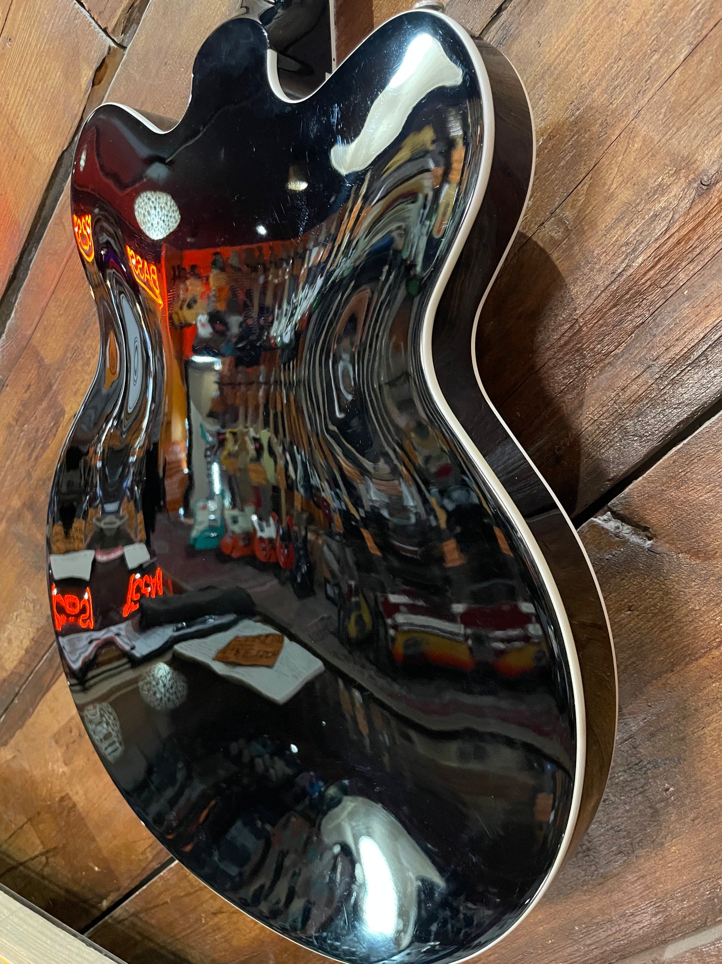 S/H Gretsch G2622 Streamliner Semi-Hollow Electric Guitar, Black