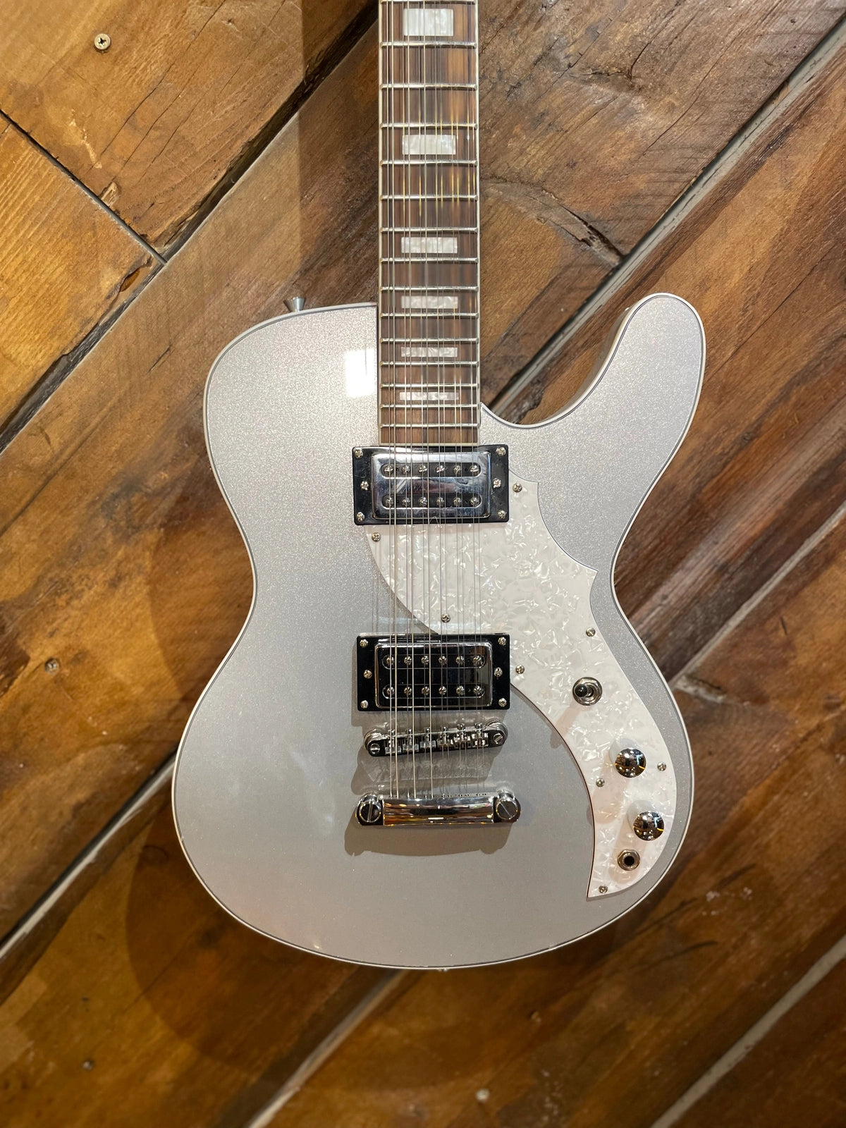 S/H Musicvox Space Cadet 12-String Electric Guitar, Silver