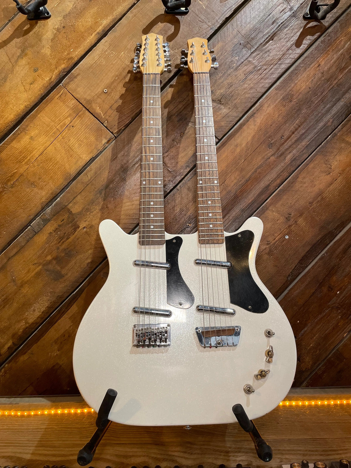 S/H 90s Danelectro DBN 6/12 Double Neck, White