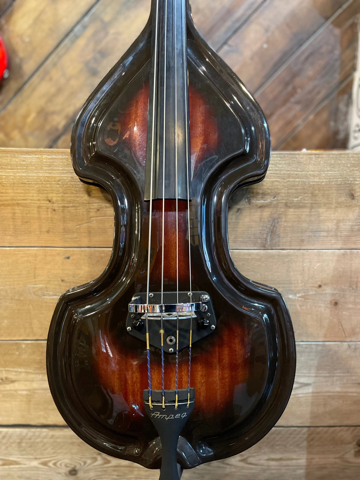 S/H 1965 Ampeg USA Baby Bass