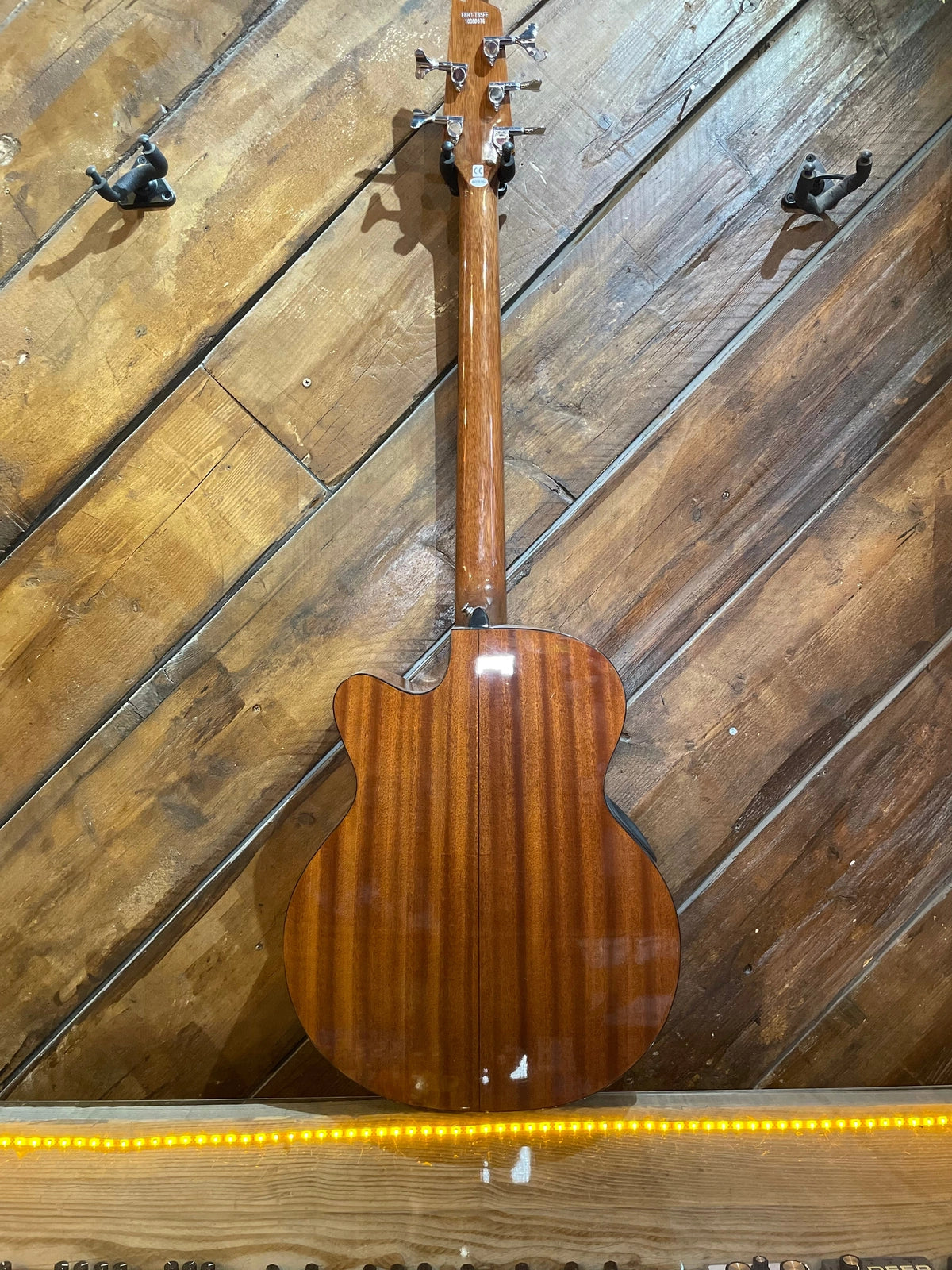 S/H Boulder Creek EBRI-TB V Fretless Acoustic Bass