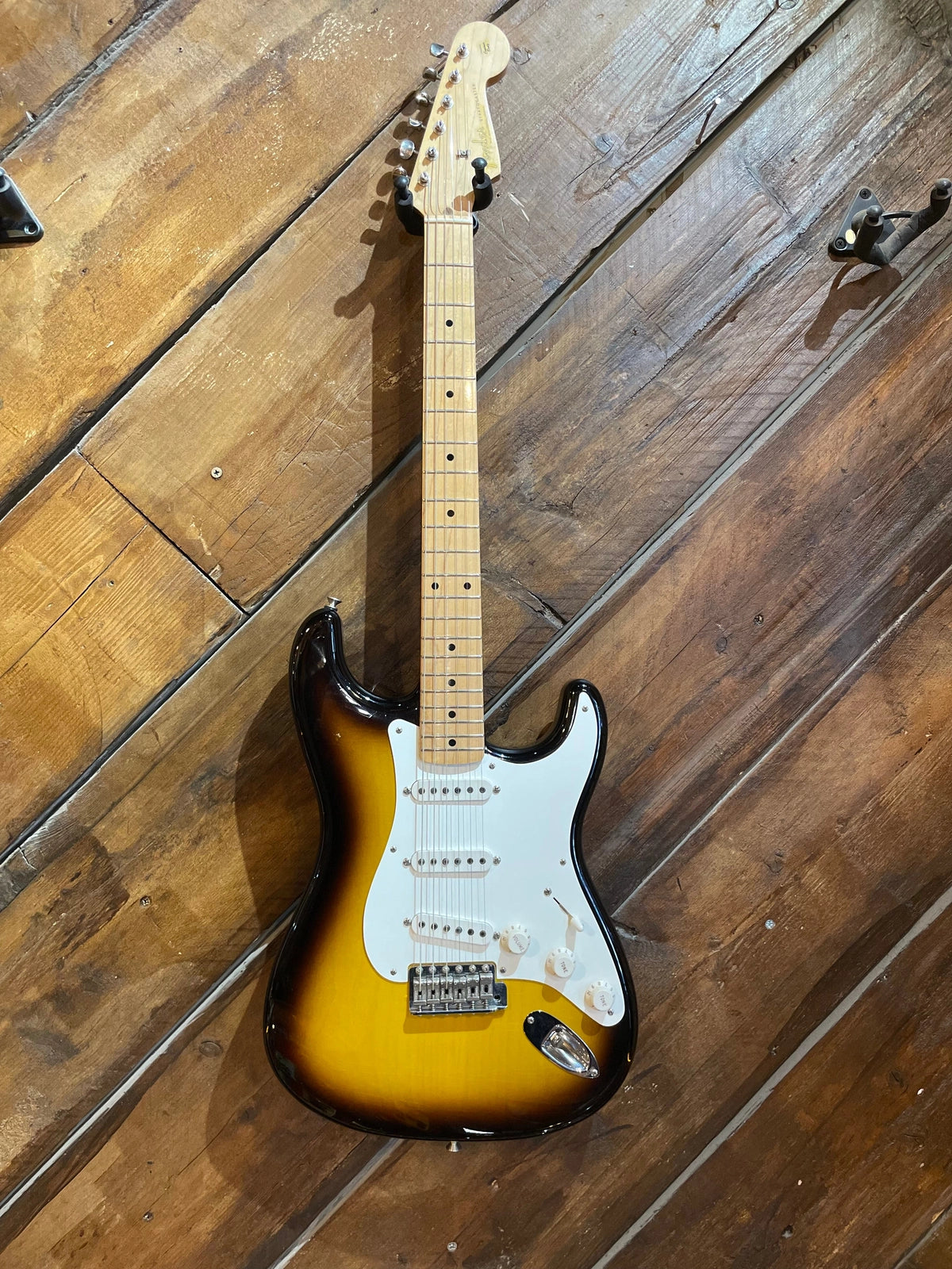 S/H Fender Custom Shop '54 Closet Classic Stratocaster, Two Tone Sunburst