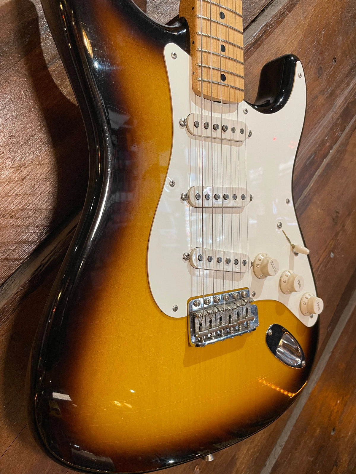 S/H Fender Custom Shop '54 Closet Classic Stratocaster, Two Tone Sunburst