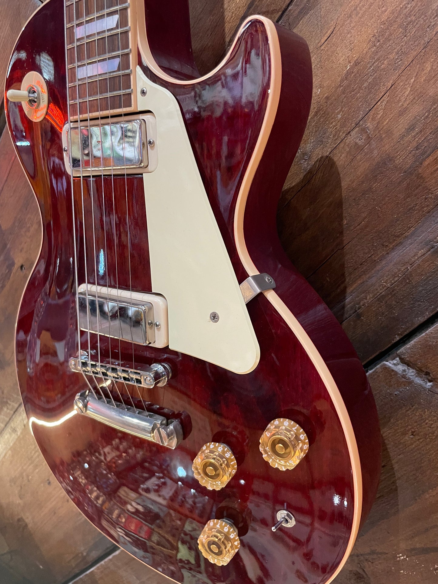 S/H 2015 Gibson Les Paul 100th Anniversary Deluxe, Wine Red