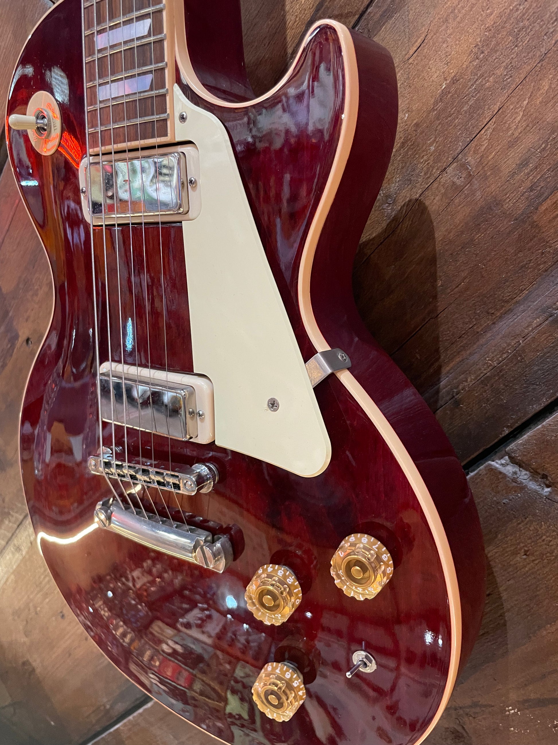 S/H 2015 Gibson Les Paul 100th Anniversary Deluxe, Wine Red