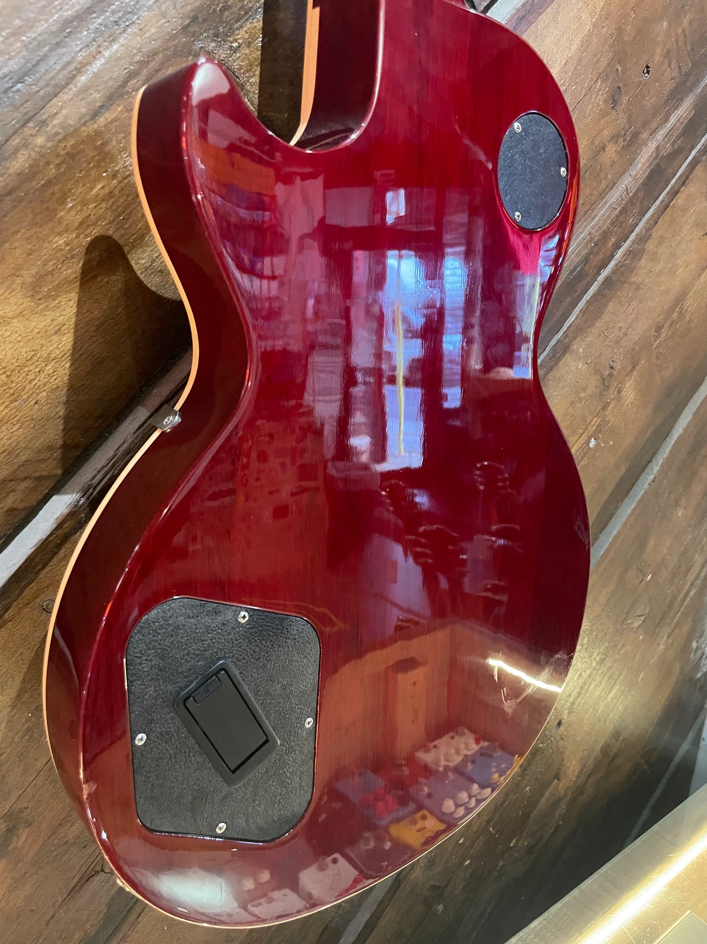 S/H 2015 Gibson Les Paul 100th Anniversary Deluxe, Wine Red