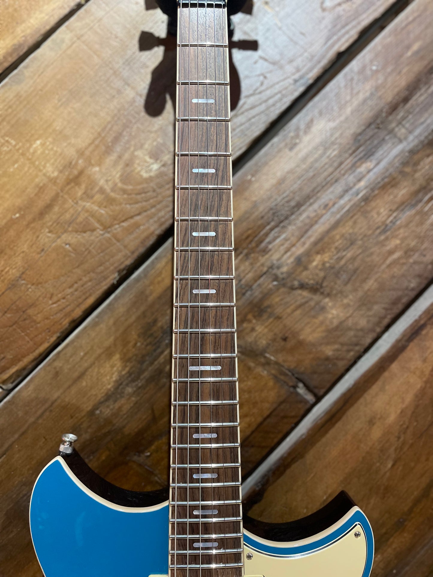 S/H Yamaha Revstar RSS20 Solid Body Electric Guitar, Swift Blue