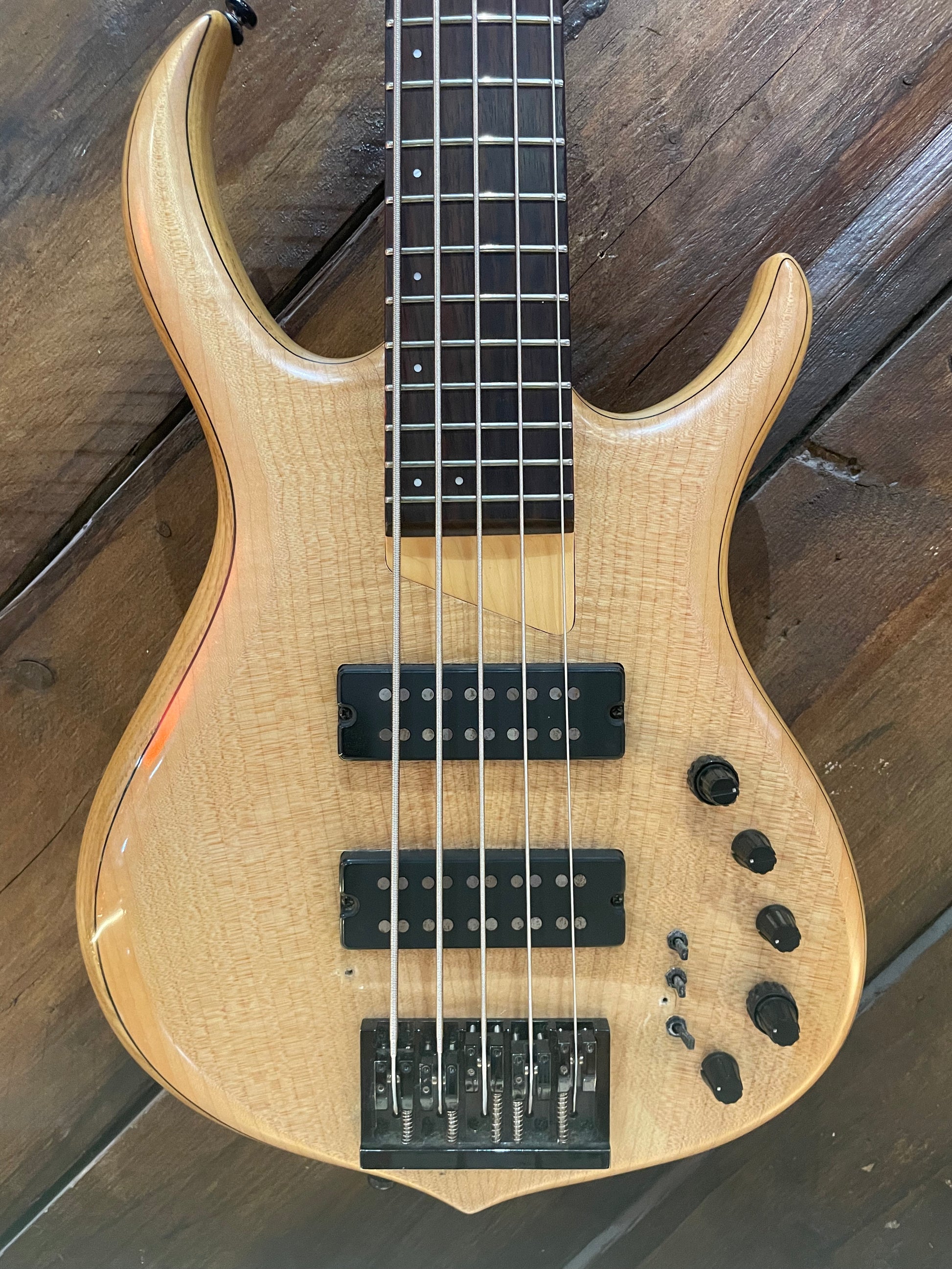 S/H Sire Marcus Miller Signature M7 V 5-String Electric Bass, Natural