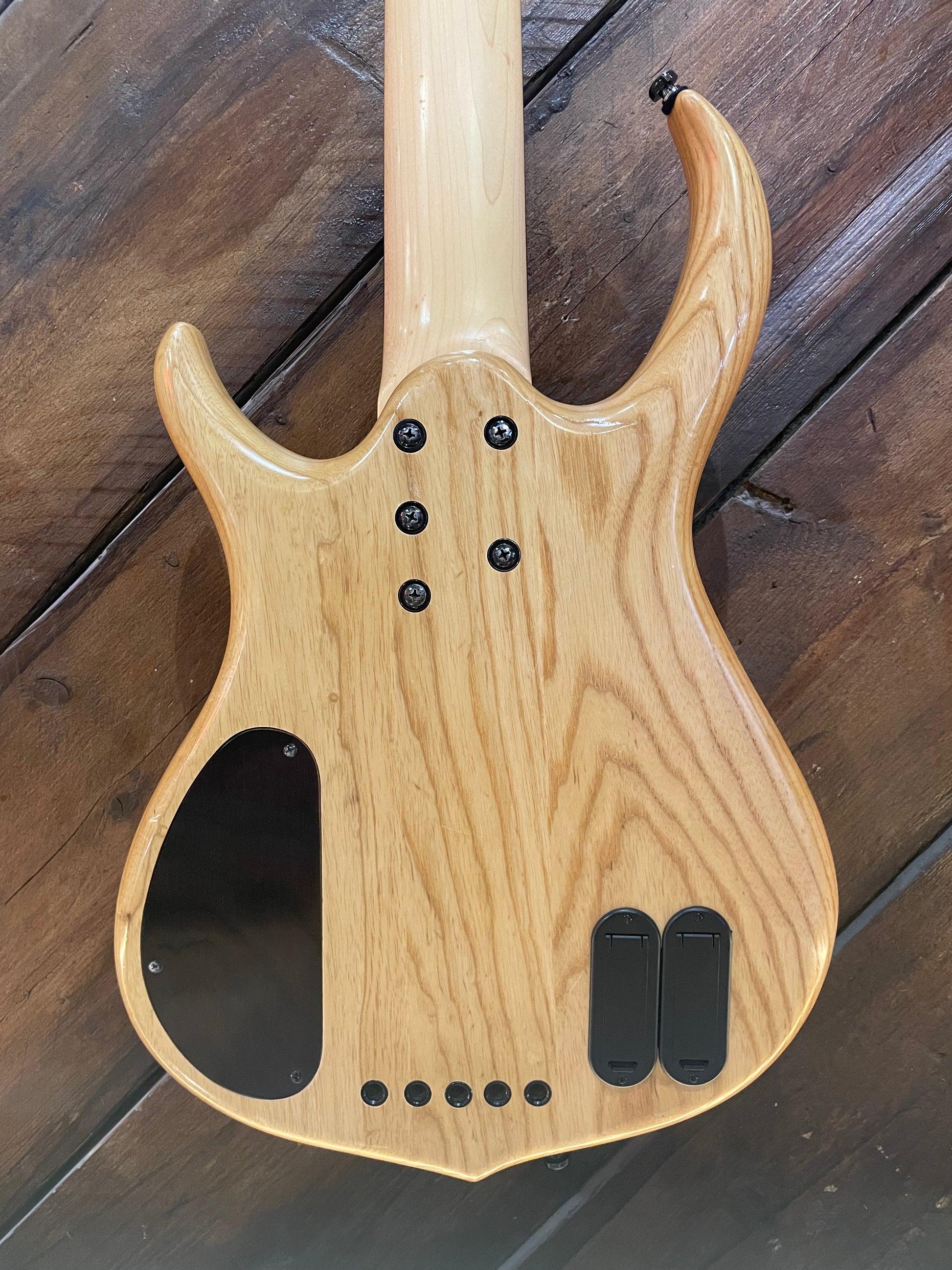 S/H Sire Marcus Miller Signature M7 V 5-String Electric Bass, Natural