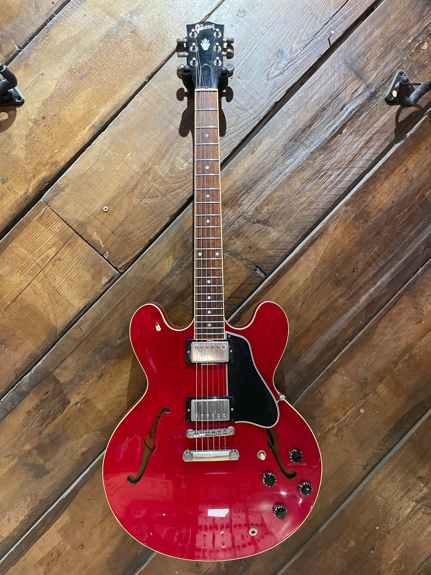 S/H 2006 Gibson ES-335 Figured Cherry
