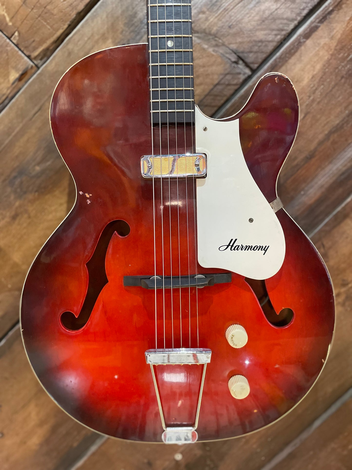 S/H 1960s Harmony H53 Rocket, Red Burst