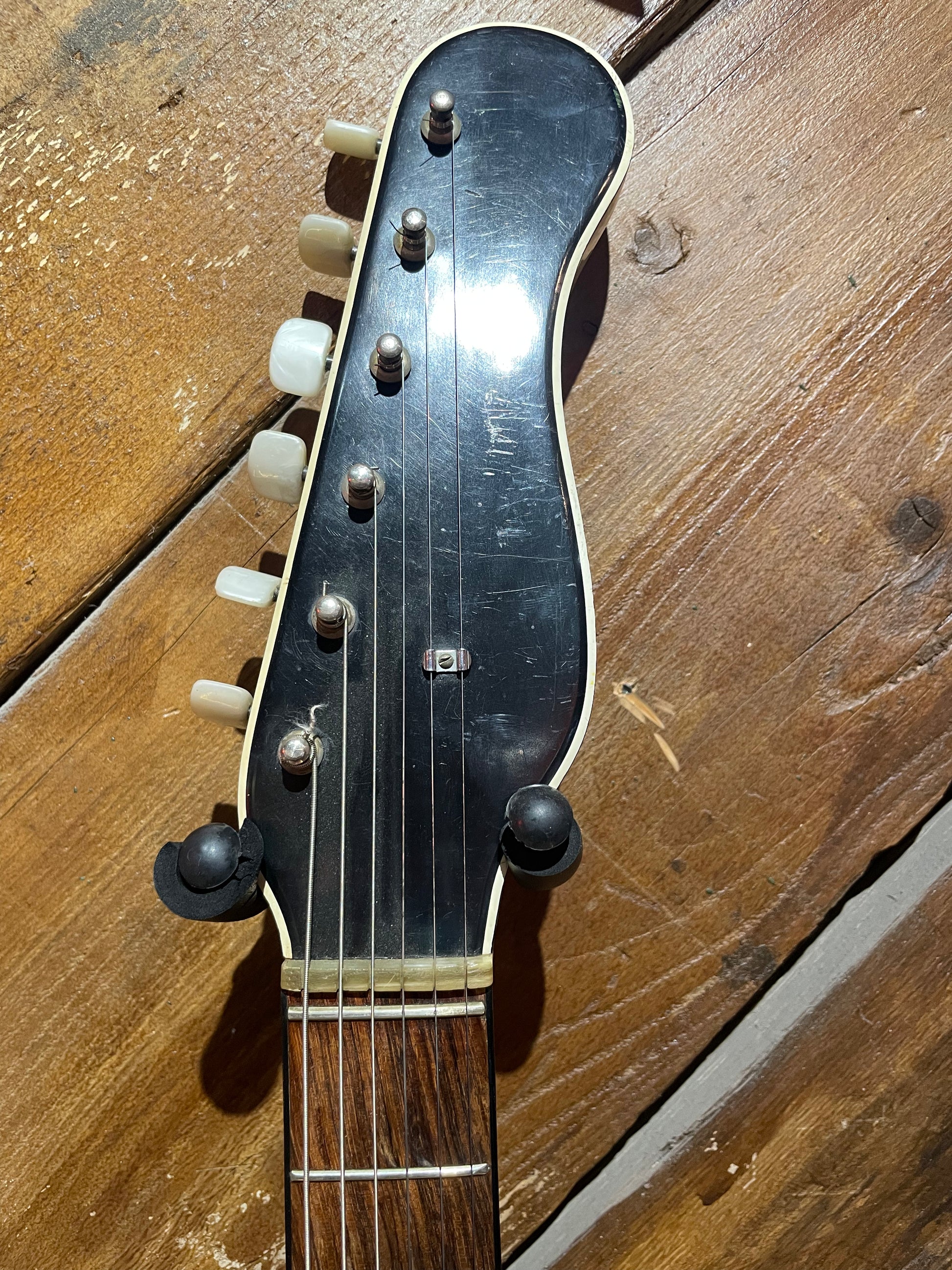 S/H 1960s Crucianelli Elite Electric Guitar, Red
