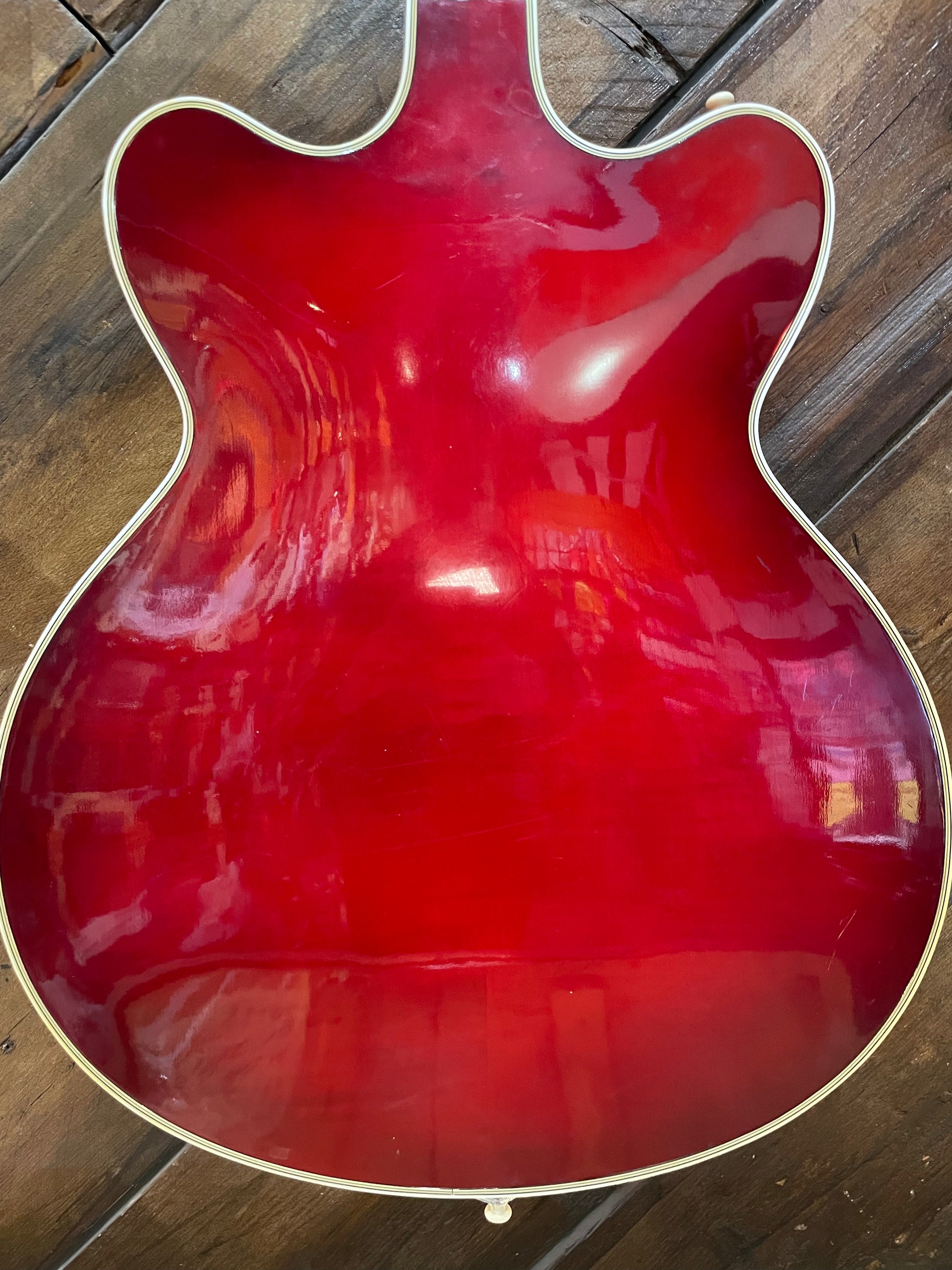 S/H 1960s Hofner Verythin Hollow-Body Electric Guitar, Cherry Red