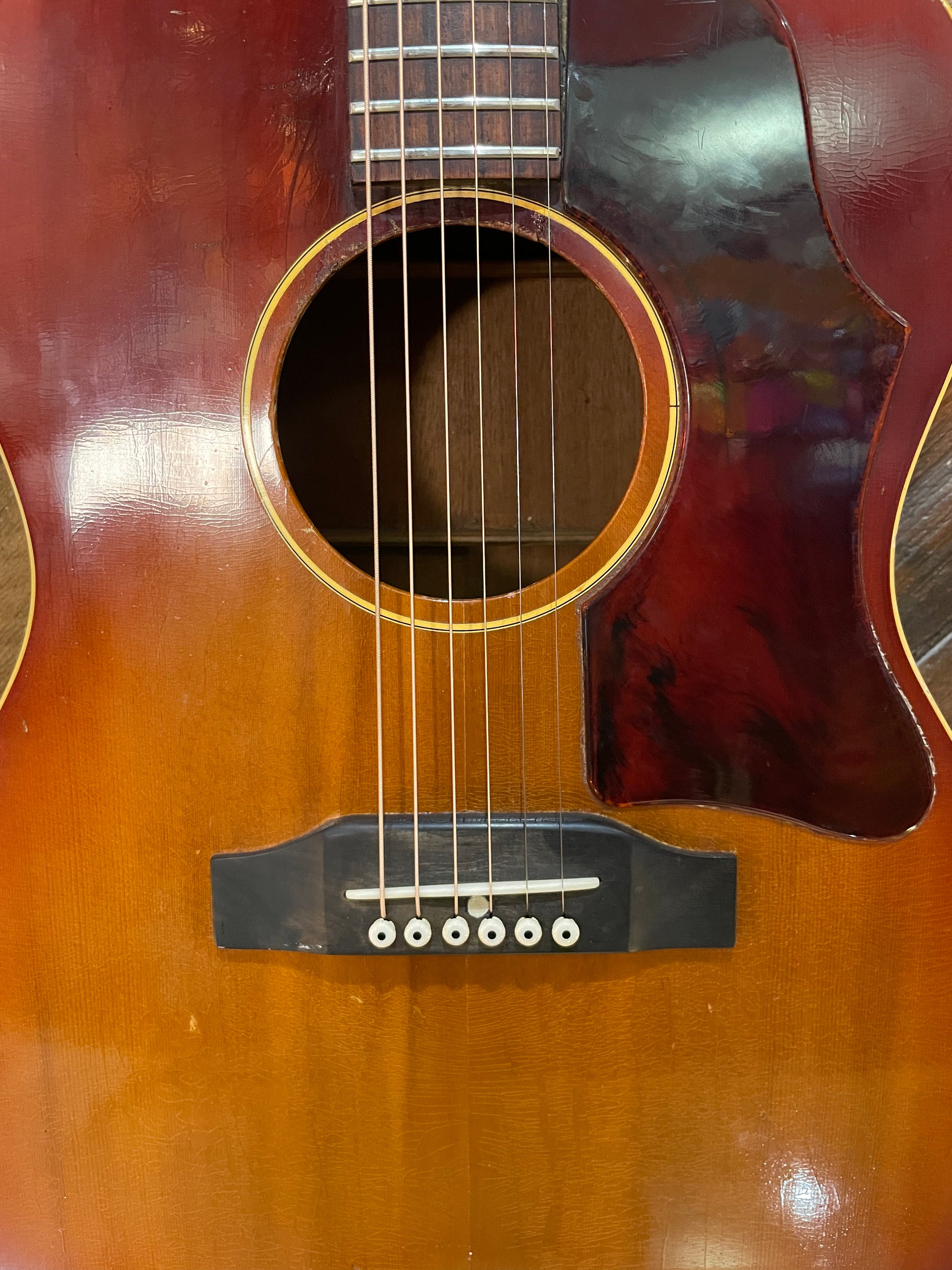 S/H 1966 Gibson LG-1 Acoustic Guitar, Sunburst