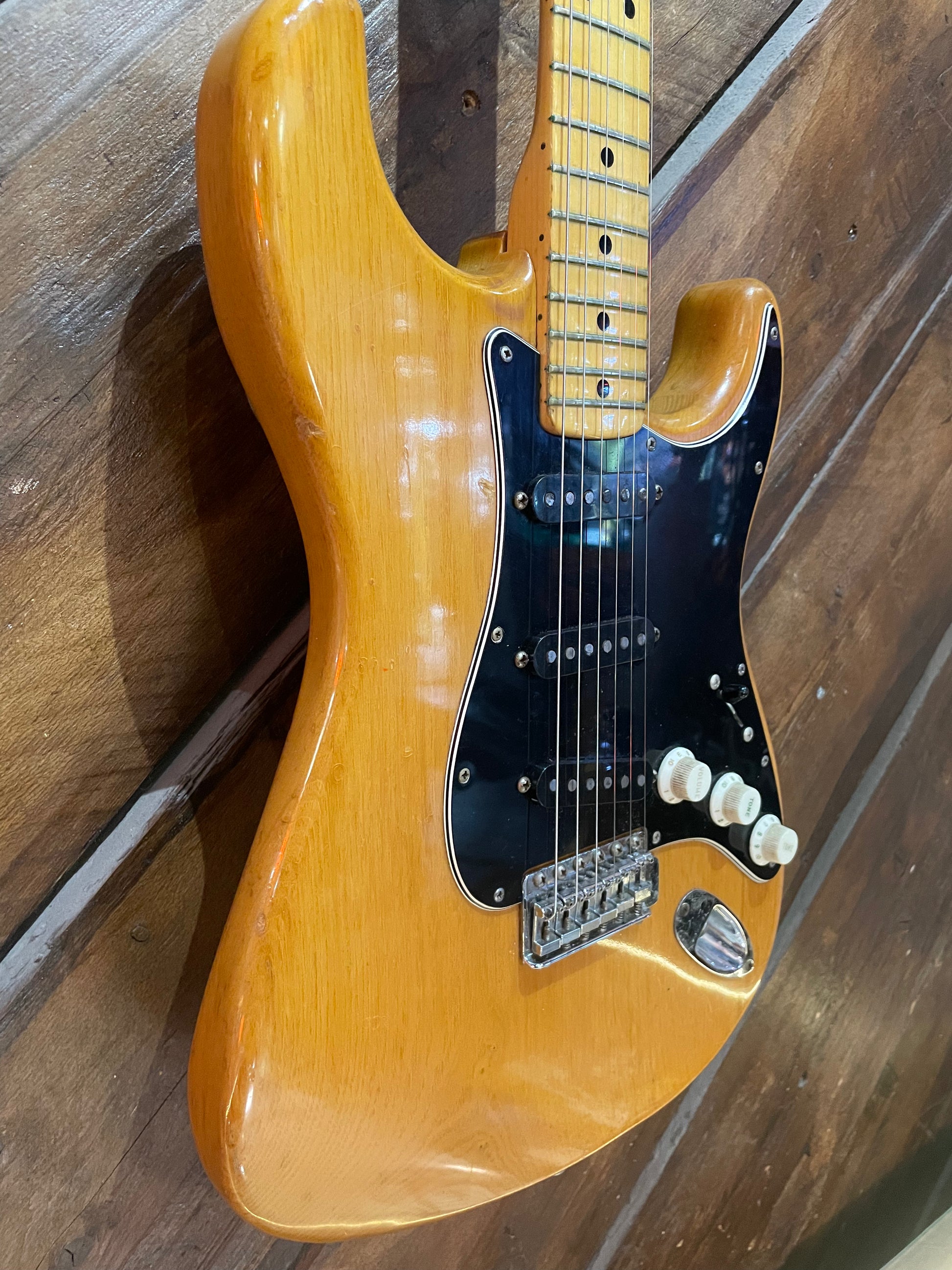 S/H 1977 Fender Stratocaster, Natural