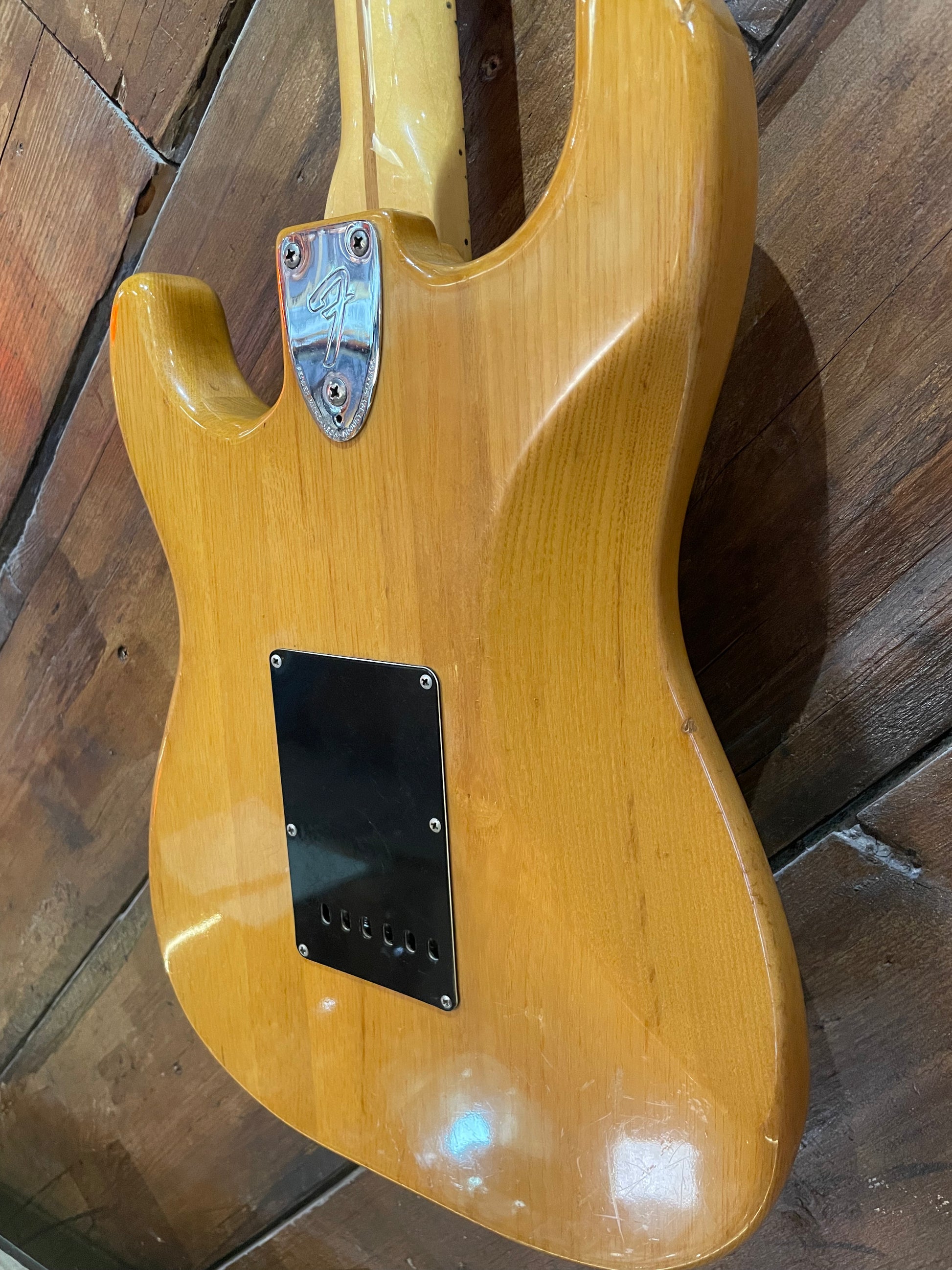 S/H 1977 Fender Stratocaster, Natural