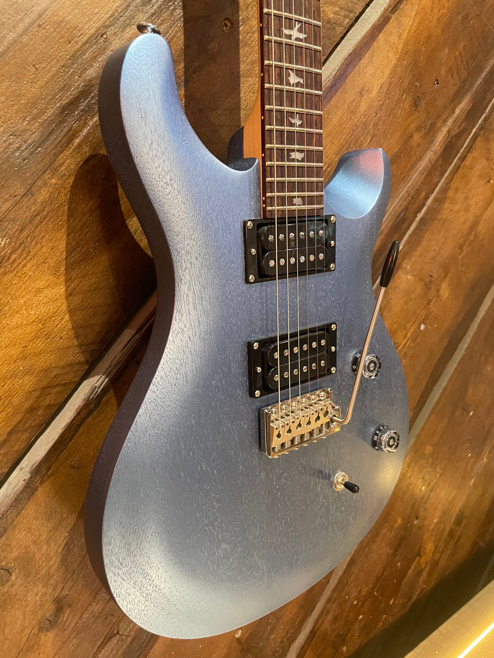 S/H PRS SE CE24 Standard Solid Body Electric Guitar, Ice Blue Metallic