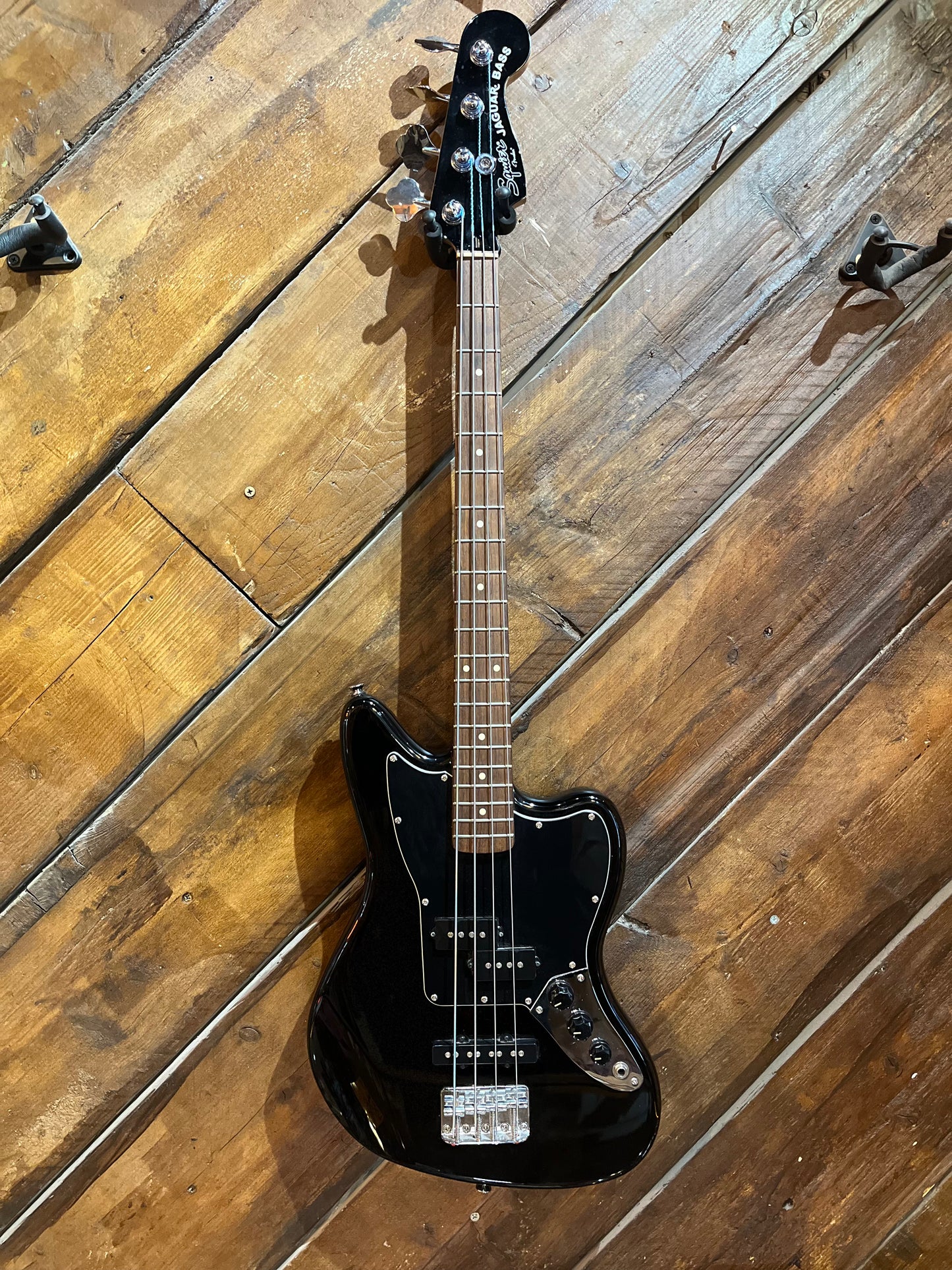 S/H Squier Vintage Modified Jaguar Short Scale Bass, Black