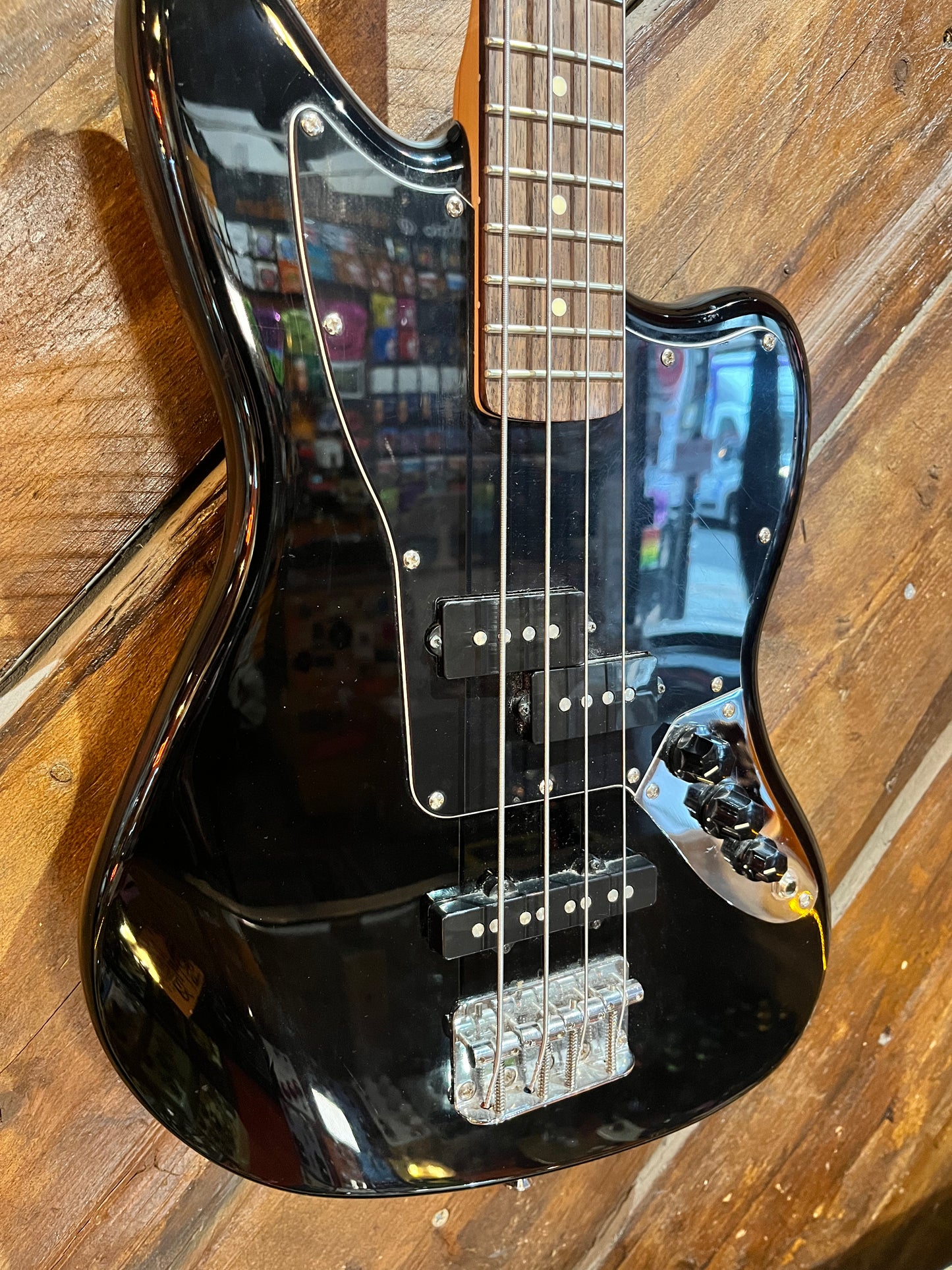 S/H Squier Vintage Modified Jaguar Short Scale Bass, Black