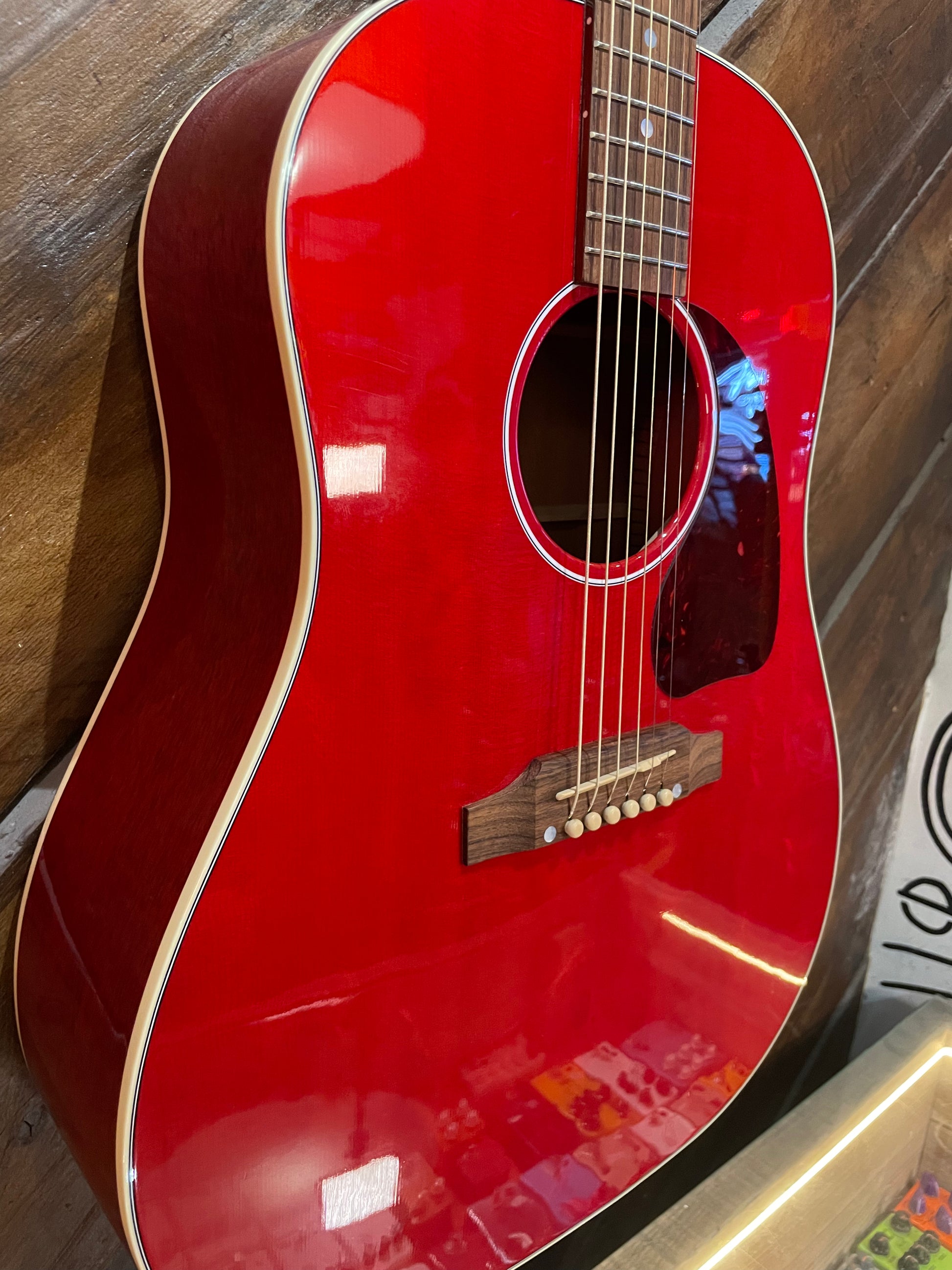 S/H 2024 Gibson J-45 Dreadnought Acoustic Guitar, Cherry