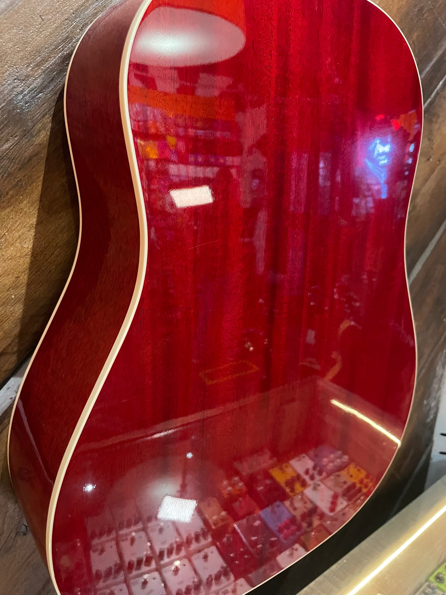 S/H 2024 Gibson J-45 Dreadnought Acoustic Guitar, Cherry