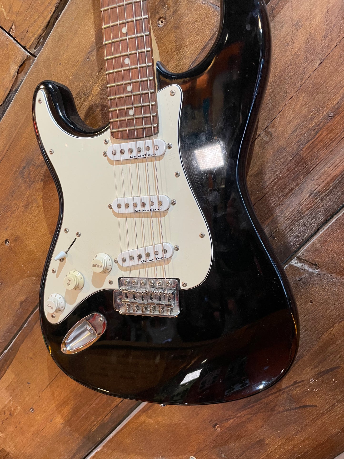 S/H Encore Stratocaster Replica Left-Handed, Black
