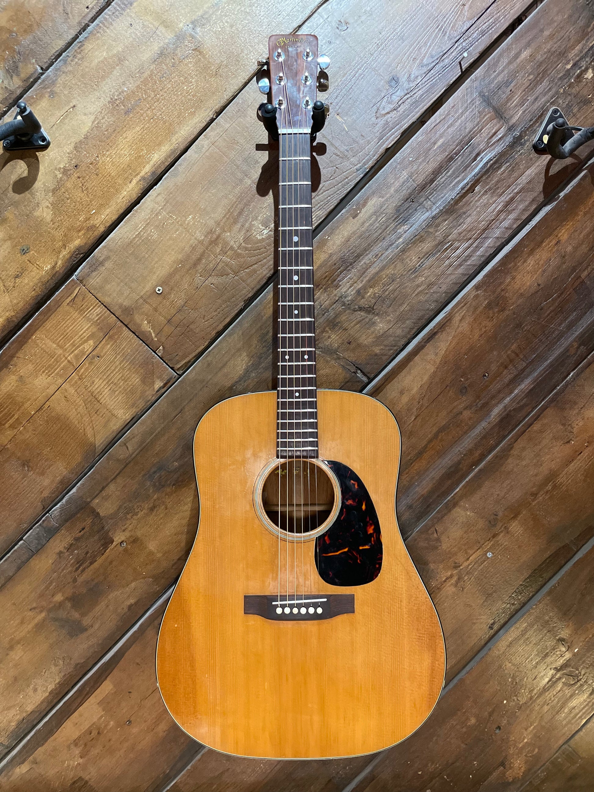 S/H 1966 Martin D-18 Dreadnought Acoustic Guitar, Natural