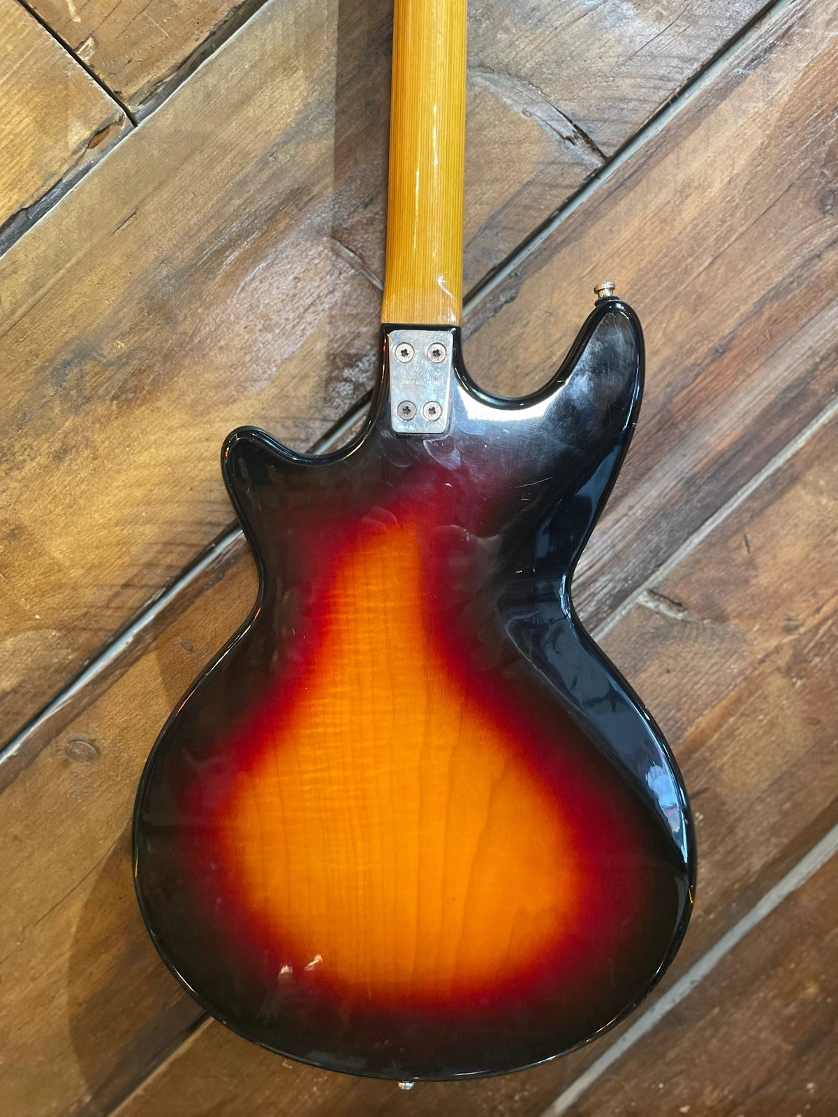 S/H 60s Framus Strato Star Bass, Sunburst