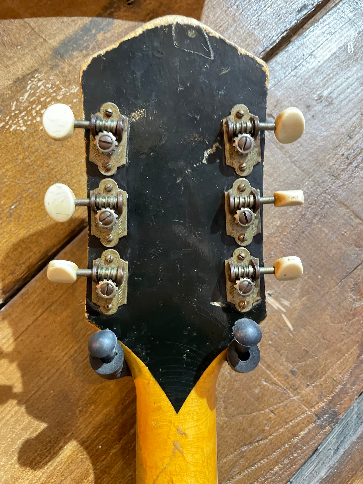 S/H 60s Harmony Meteore Archtop
