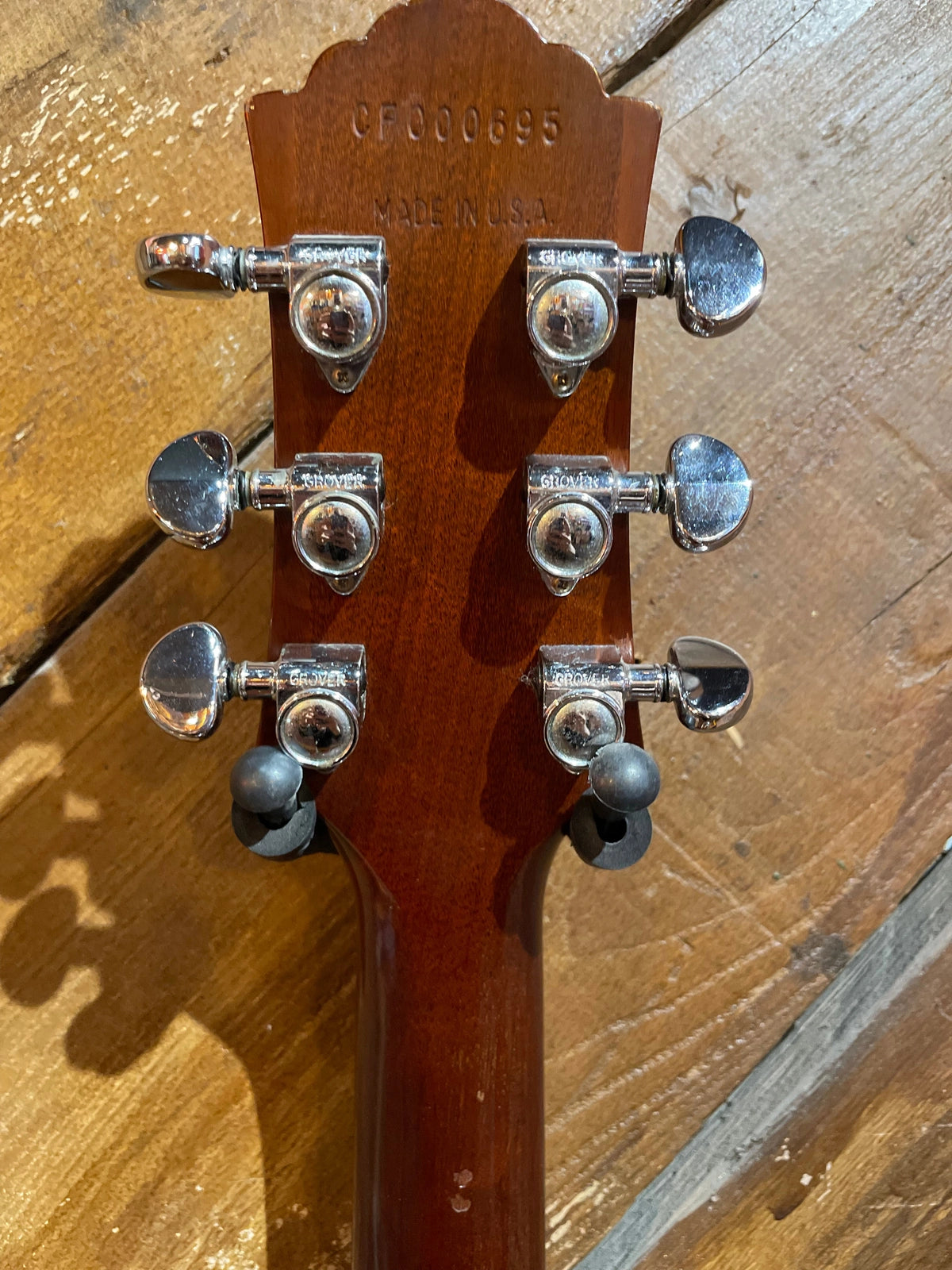 S/H 1994 Guild D4 Dreadnought Acoustic Guitar