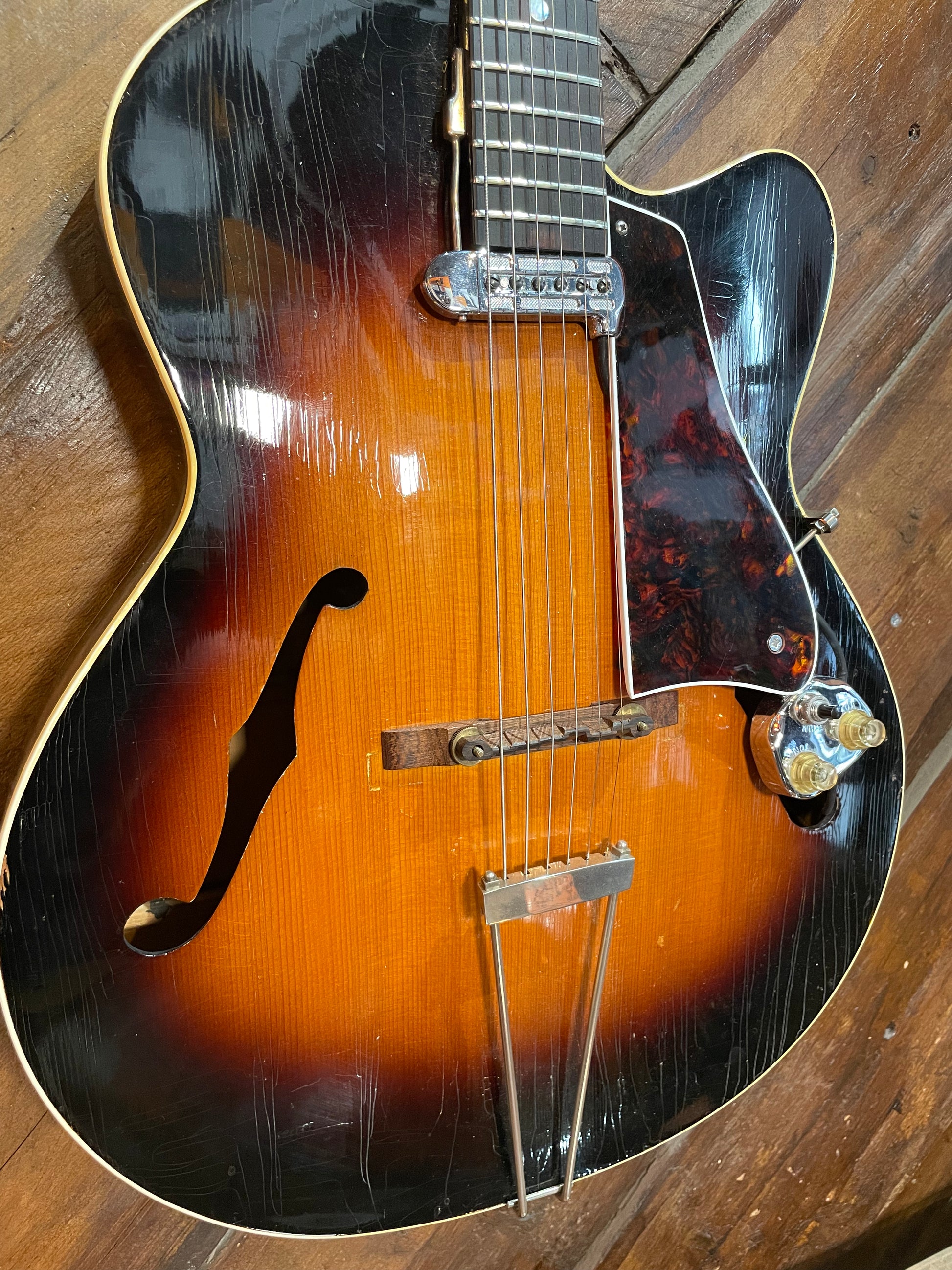 S/H 1959 Levin 335 Archtop