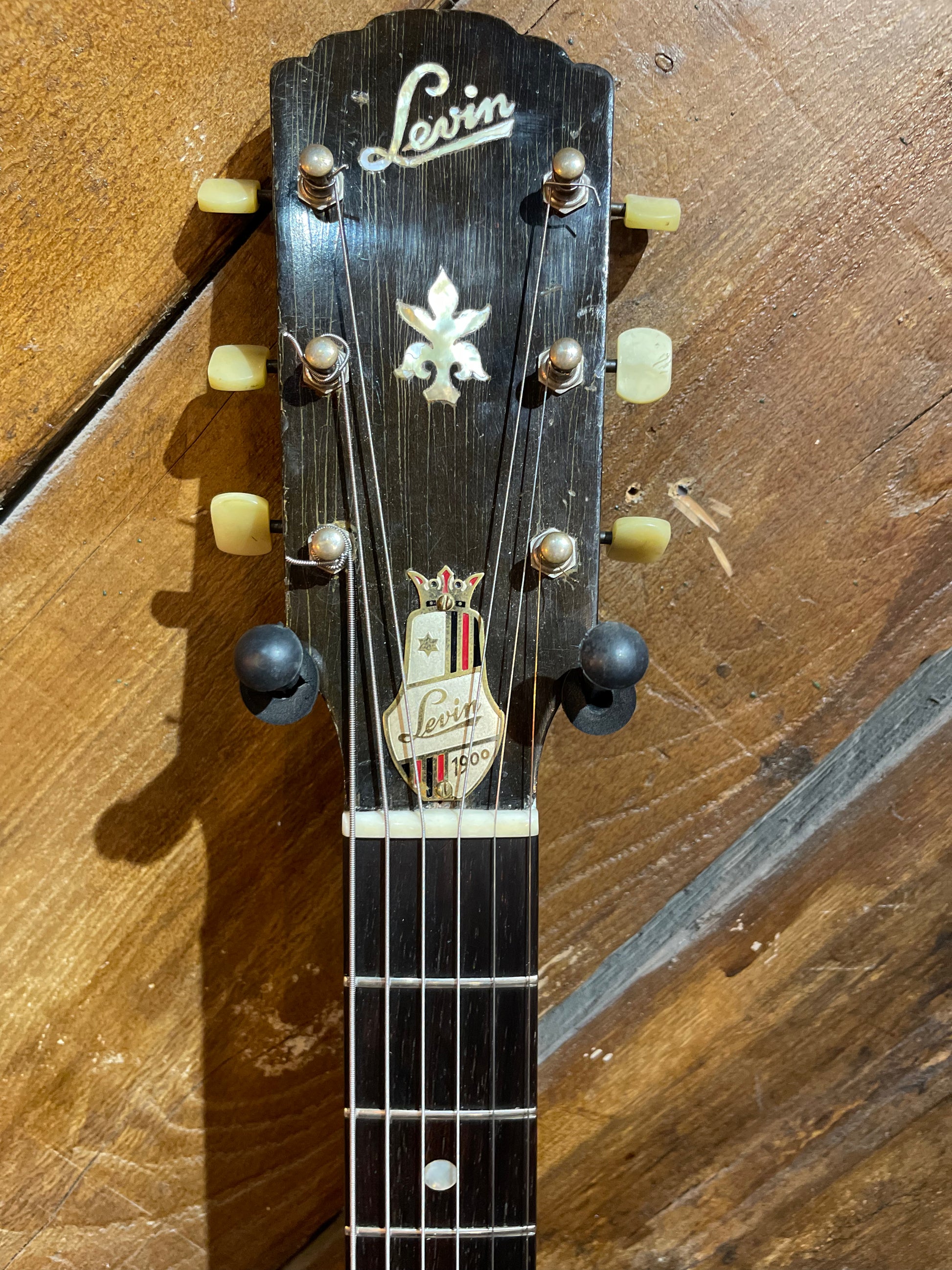 S/H 1959 Levin 335 Archtop
