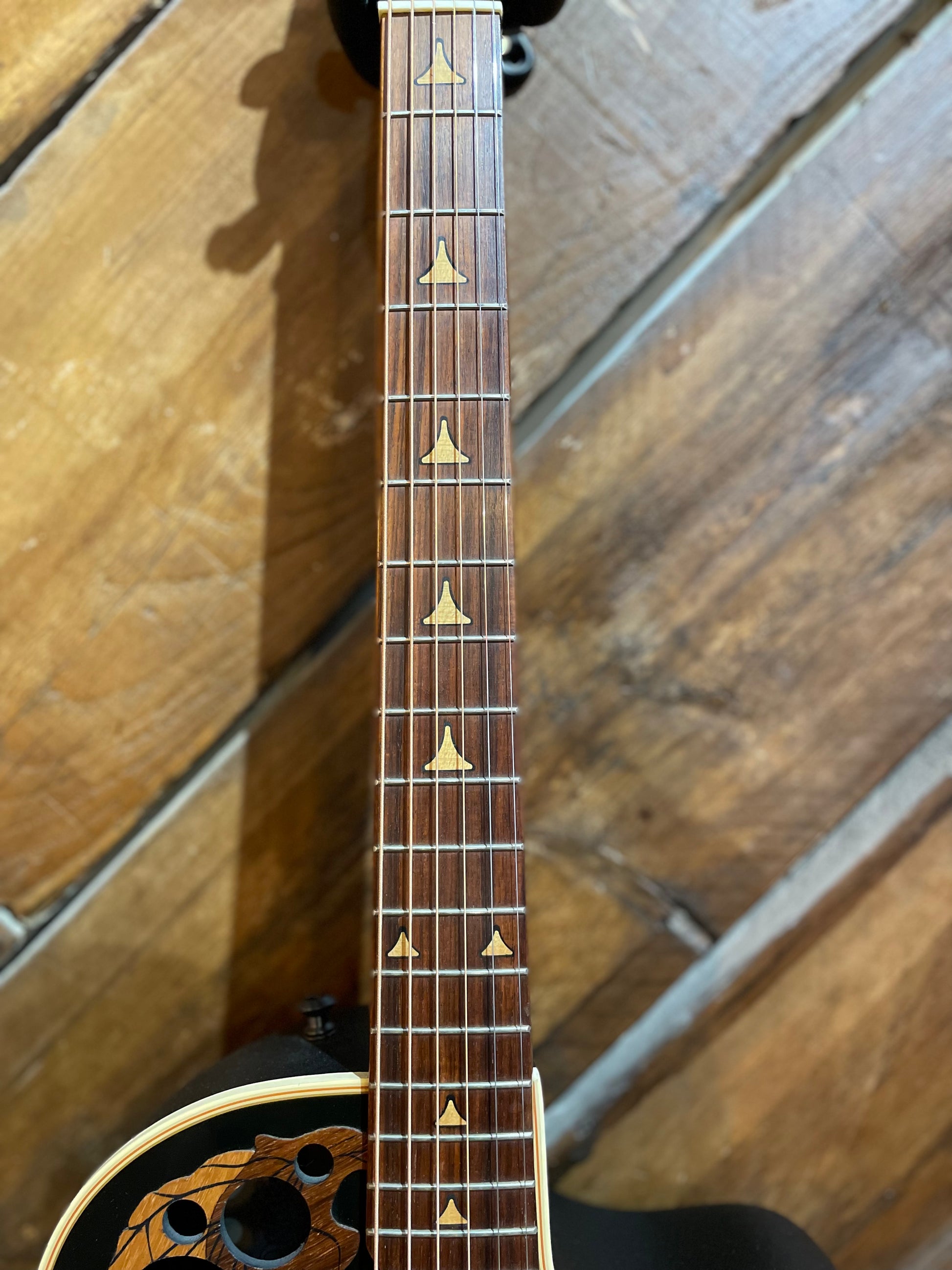 S/H Ovation 1768 Elite Acoustic Guitar