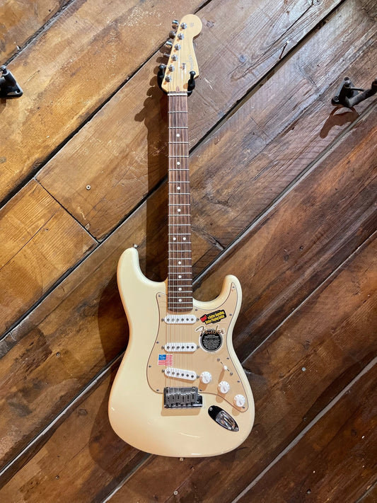 S/H 2005 Fender American Standard Stratocaster, Olympic White