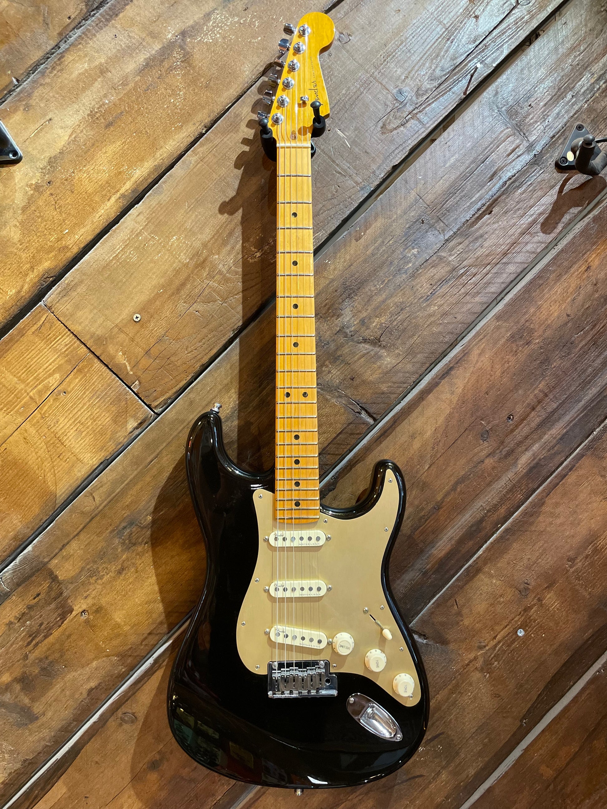S/H 2019 Fender Ultra Stratocaster, Texas Tea