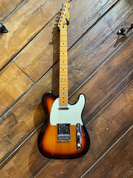 S/H Fender Player Plus Telecaster, Three Tone Sunburst