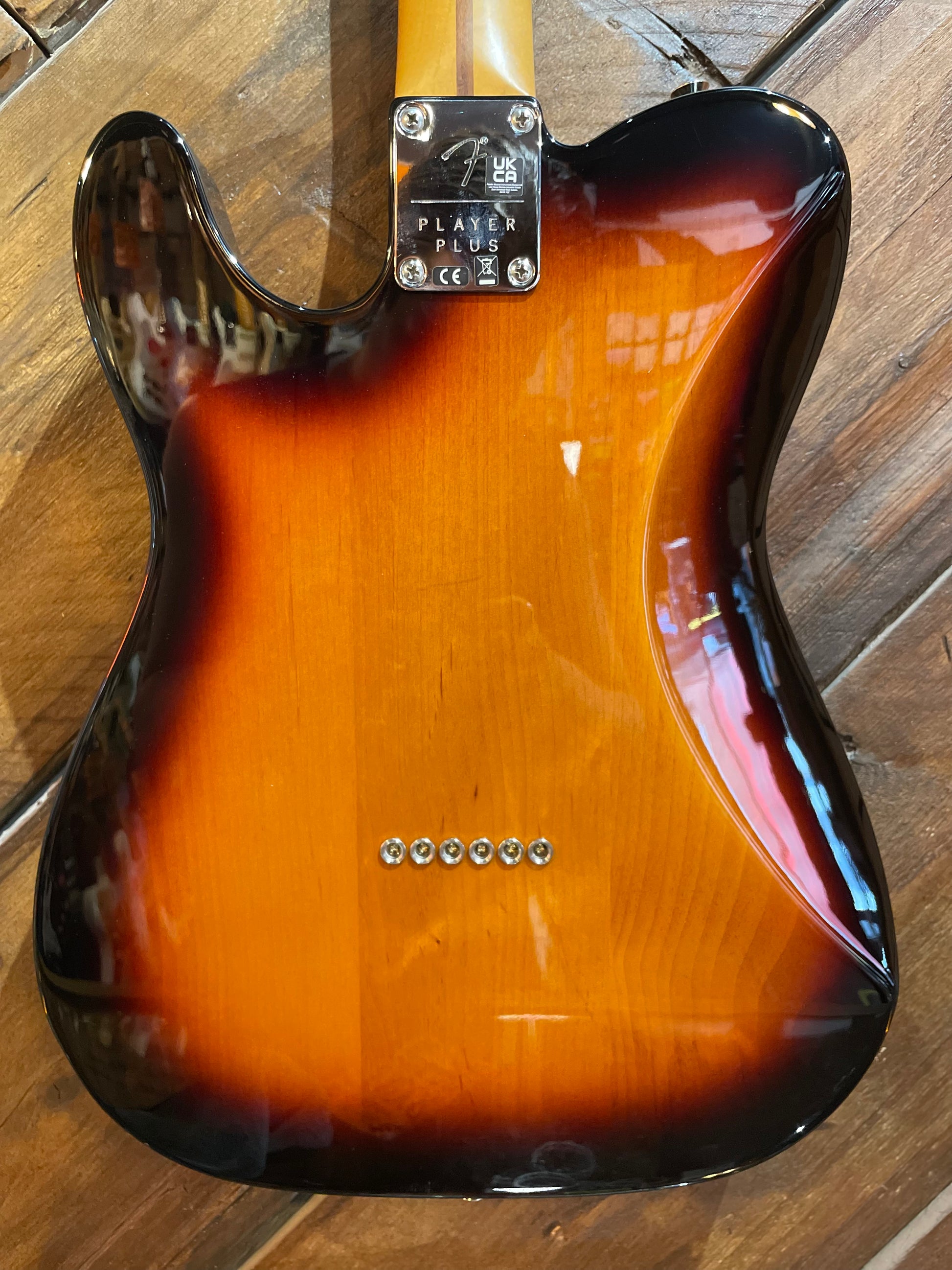 S/H Fender Player Plus Telecaster, Three Tone Sunburst