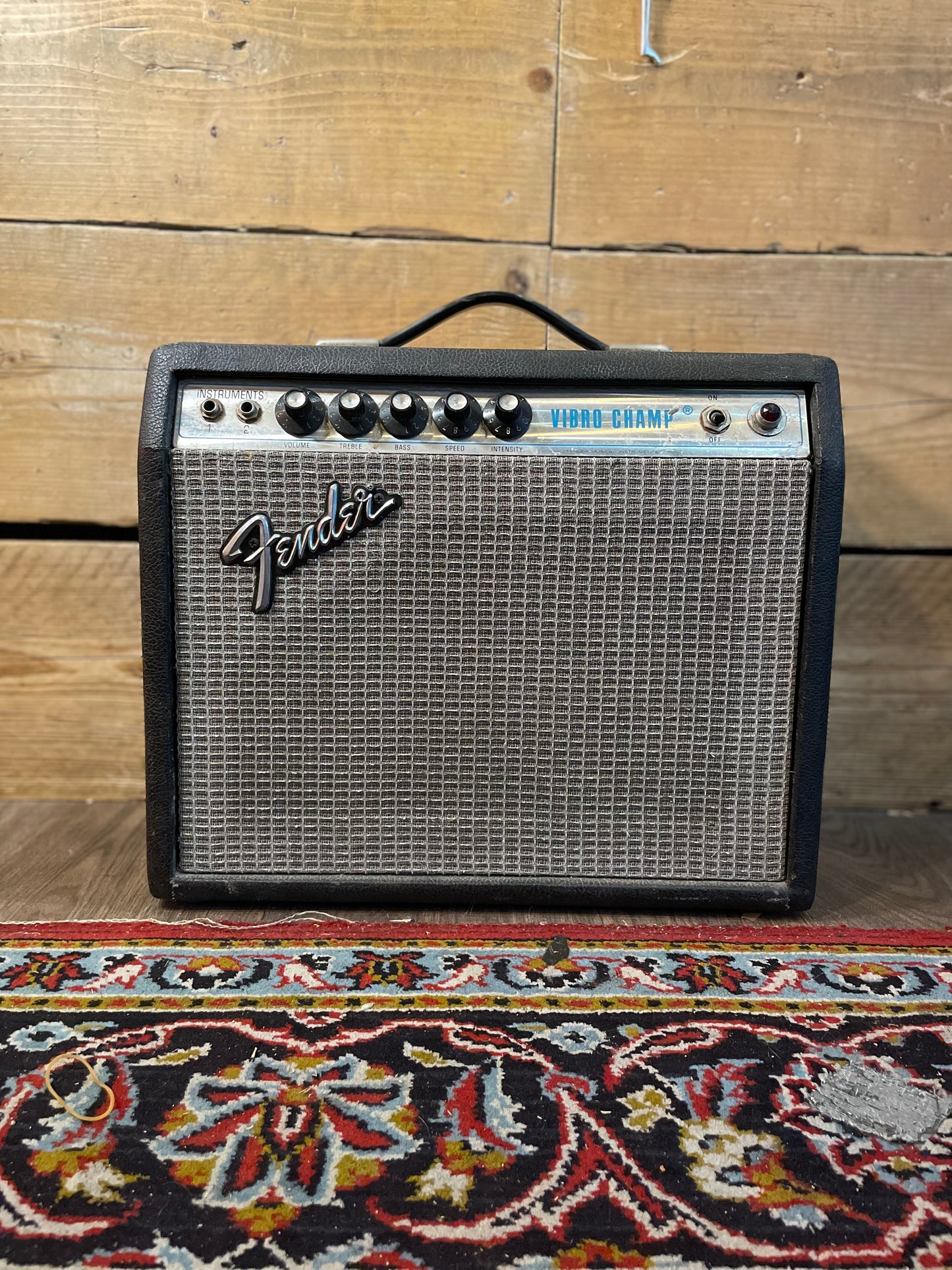 S/H 1974 Fender Vibro Champ