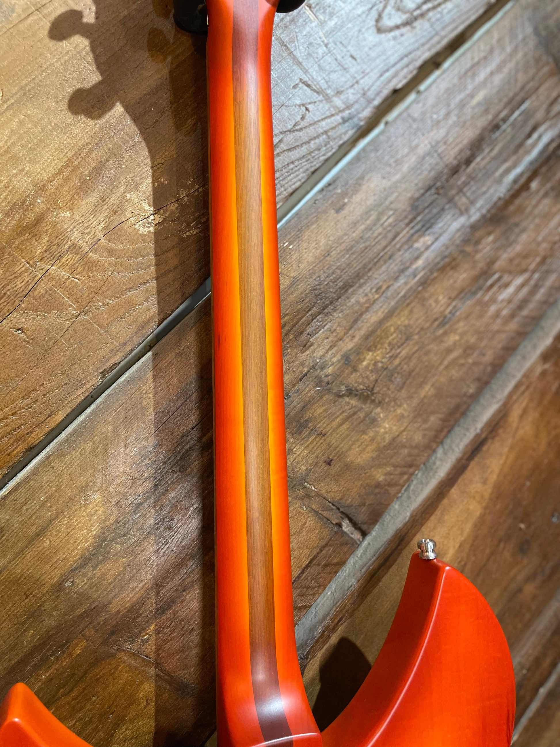 Rickenbacker 330, Satin Autumnglo NEW