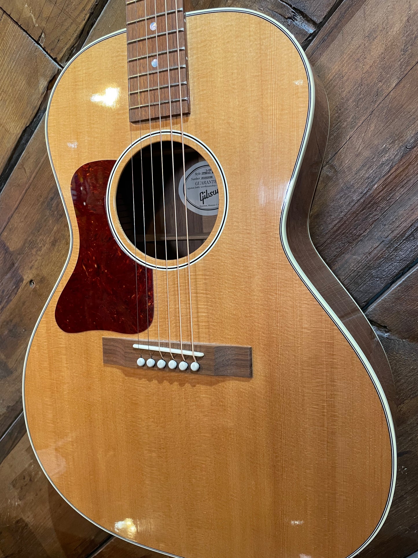 S/H 2022 Gibson L-00 Left Handed, Natural